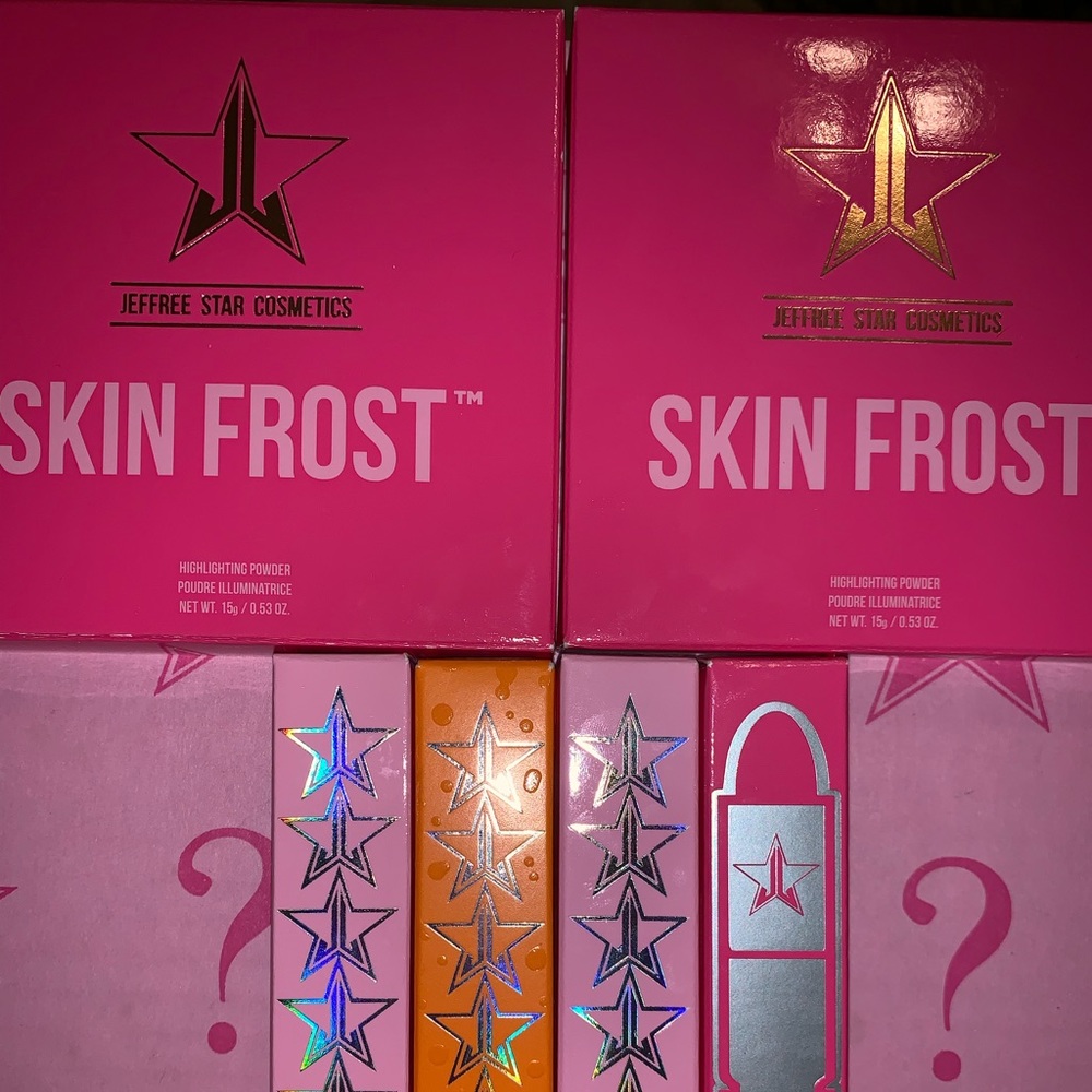 Jeffree Star lipsticks and highlighters